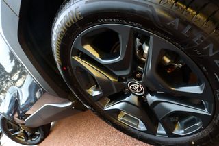 TOYOTA RAV4 Edge