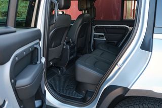 Land Rover Defender 110 P400e HSE
