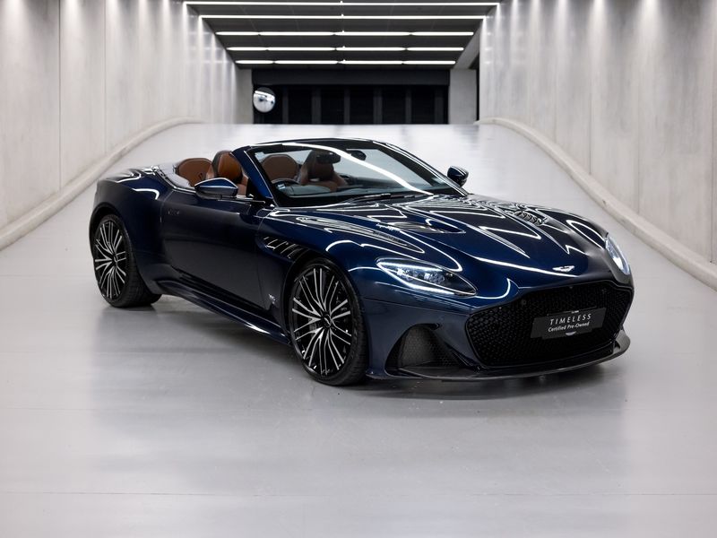Aston Martin DBS Superleggera Volante