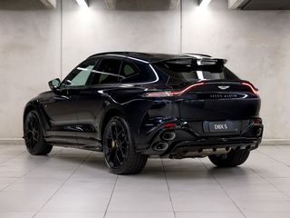 Aston Martin DBX S