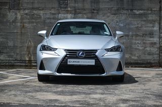 Lexus IS 300H Limited