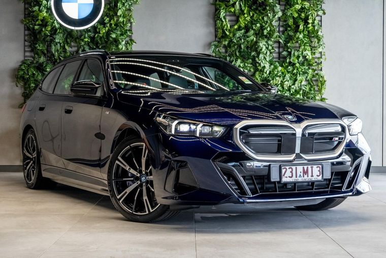 BMW i5
