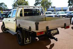 MITSUBISHI TRITON GLX