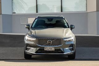 Volvo XC60 B5 AWD Plus