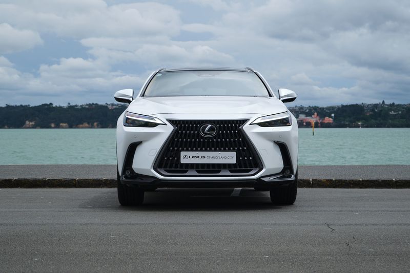 Lexus NX 350h Limited