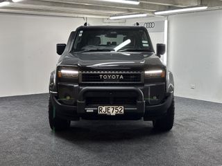 Toyota Land Cruiser Prado Adventure