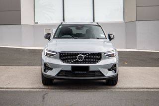 Volvo XC40 B4 FWD Ultra Dark