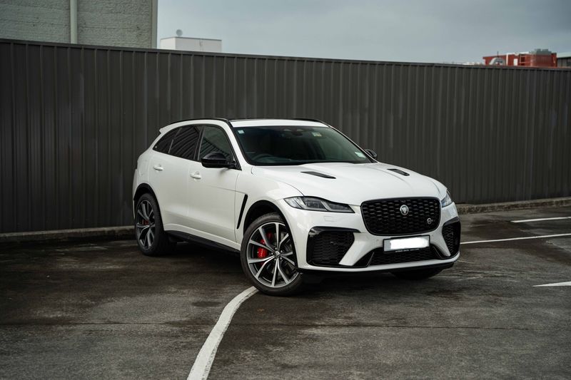 Jaguar F-Pace SVR