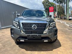 Nissan Navara 2025 ST-X