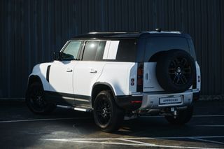 Land Rover Defender 110 D250 S