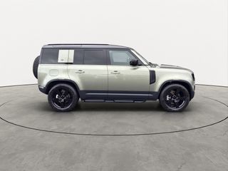 Land Rover Defender 110 D240