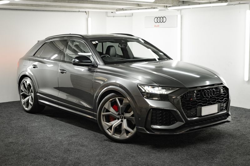 Audi RS Q8 4.0PT/4WD/8AT