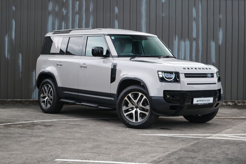 Land Rover Defender 110 D250 S