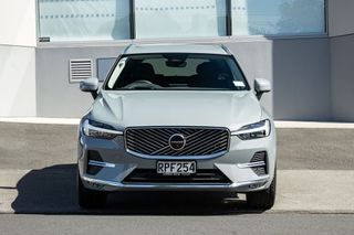 Volvo XC60 B5 AWD Plus
