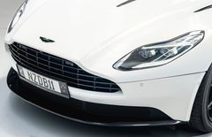 Aston Martin DB11 V12