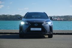 Lexus UX 300h F Sport