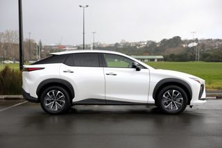 Lexus RZ 450e Core