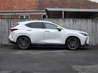 Lexus NX 350h Limited Design