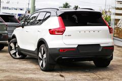 Volvo EX40