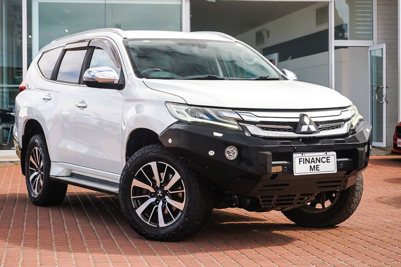 Mitsubishi Pajero Sport