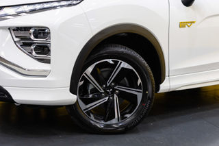 MITSUBISHI ECLIPSE CROSS PHEV Exceed
