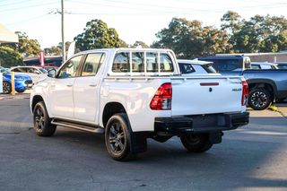TOYOTA HILUX SR Hi-Rider