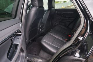 Land Rover Range Rover Evoque P300e R-Dynamic SE