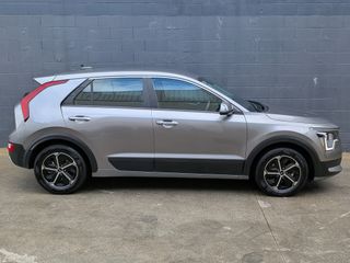 Kia Niro LIGHT 1.6L
