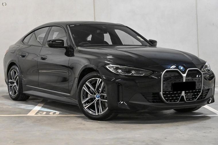 BMW i4
