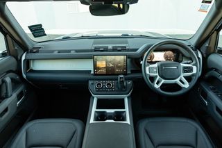Land Rover Defender 110 D250 S
