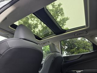 Lexus NX 350h **Limited Design**