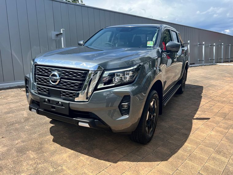Nissan Navara 2025 ST-X