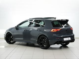 Volkswagen Golf R Touring Black Package
