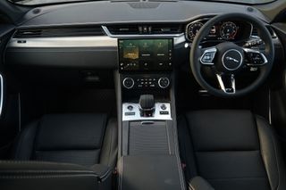 Jaguar F-Pace P250 R-Dynamic SE