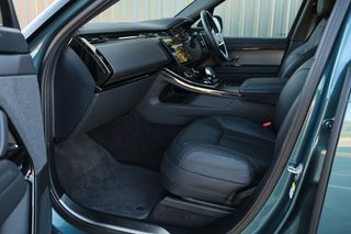 Land Rover Range Rover Sport P440e Dynamic SE
