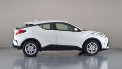 2019 TOYOTA C-HR (AWD)
