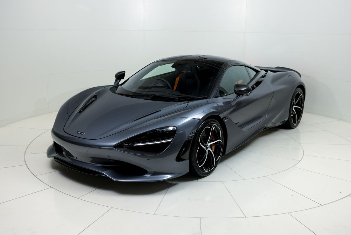 McLaren 750s Coupe Giltrap Group