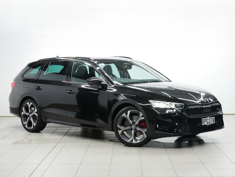 Skoda Octavia Wagon RS + TSI 195kW