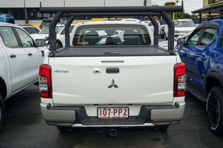Mitsubishi Triton