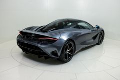 McLaren 750s Coupe