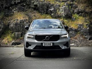 Volvo XC40 B4 FWD Ultimate Dark
