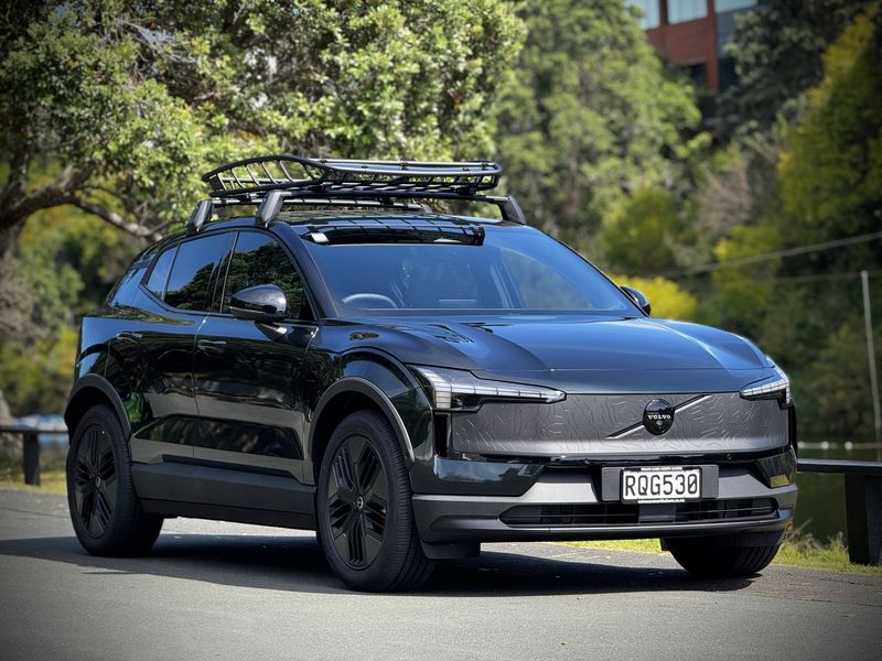 Volvo EX30 Cross Country Ultra Twin Motor Performance