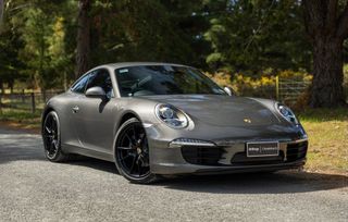 Porsche 911 Carrera 2 RWD