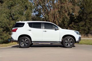 Isuzu MU-X