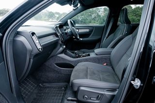 Volvo XC40 B5 AWD Ultimate Dark