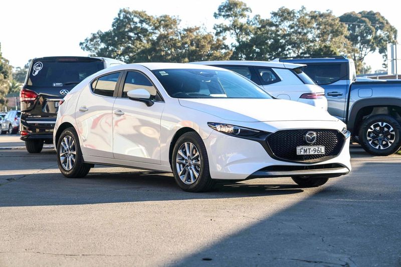 MAZDA 3 G20 Pure