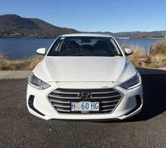 HYUNDAI ELANTRA Active