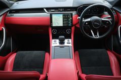 Jaguar F-Pace SVR