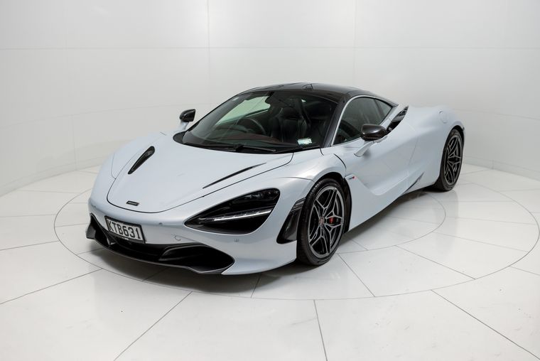 McLaren 720S COUPE