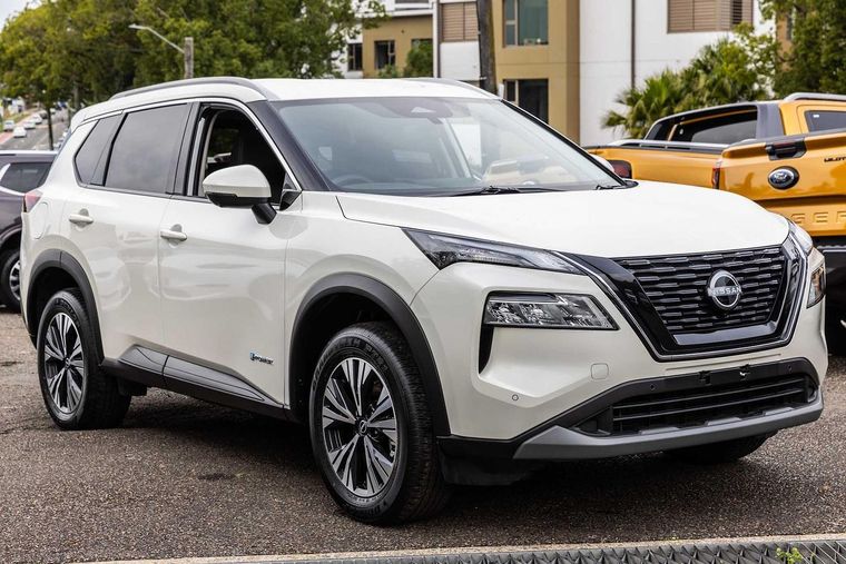 Nissan X-TRAIL
